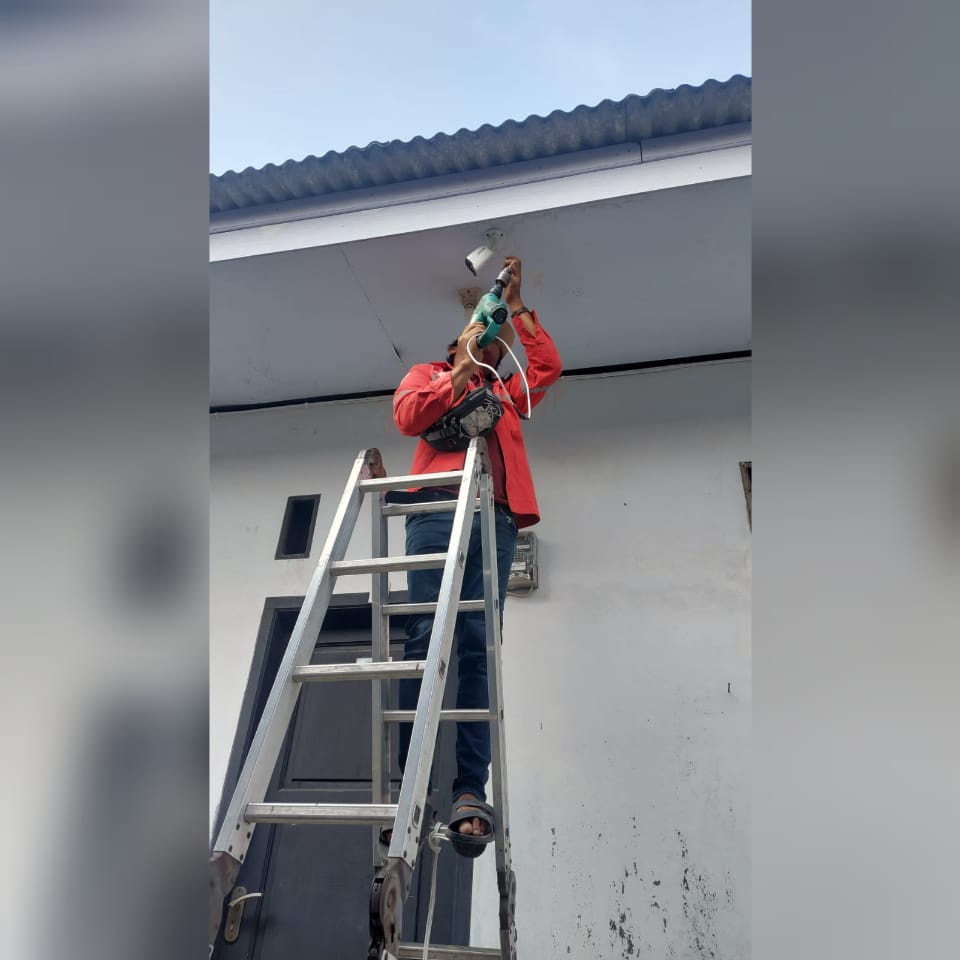 TOKO HALINA CCTV MENERIMA JASA PASANG CCTV ONLINE CILEGON MERAK ANYER SERANG RANGKAS LABUAN BANTEN D