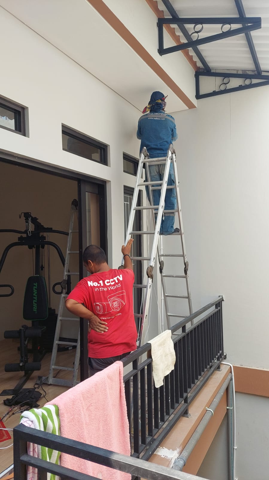 PEMASANGAN CCTV YANG BAGUS DAN RAPIH DENGAN HARGA TERJANGKAU DI DAERAH CILEGON SERANG MERAK ANYER LA